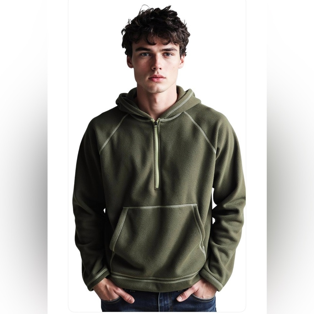 nwt-Bass Mens 
1/2 Zip Front pocket 
LongSleeve Hoodie 
Adjustable Toggle waist